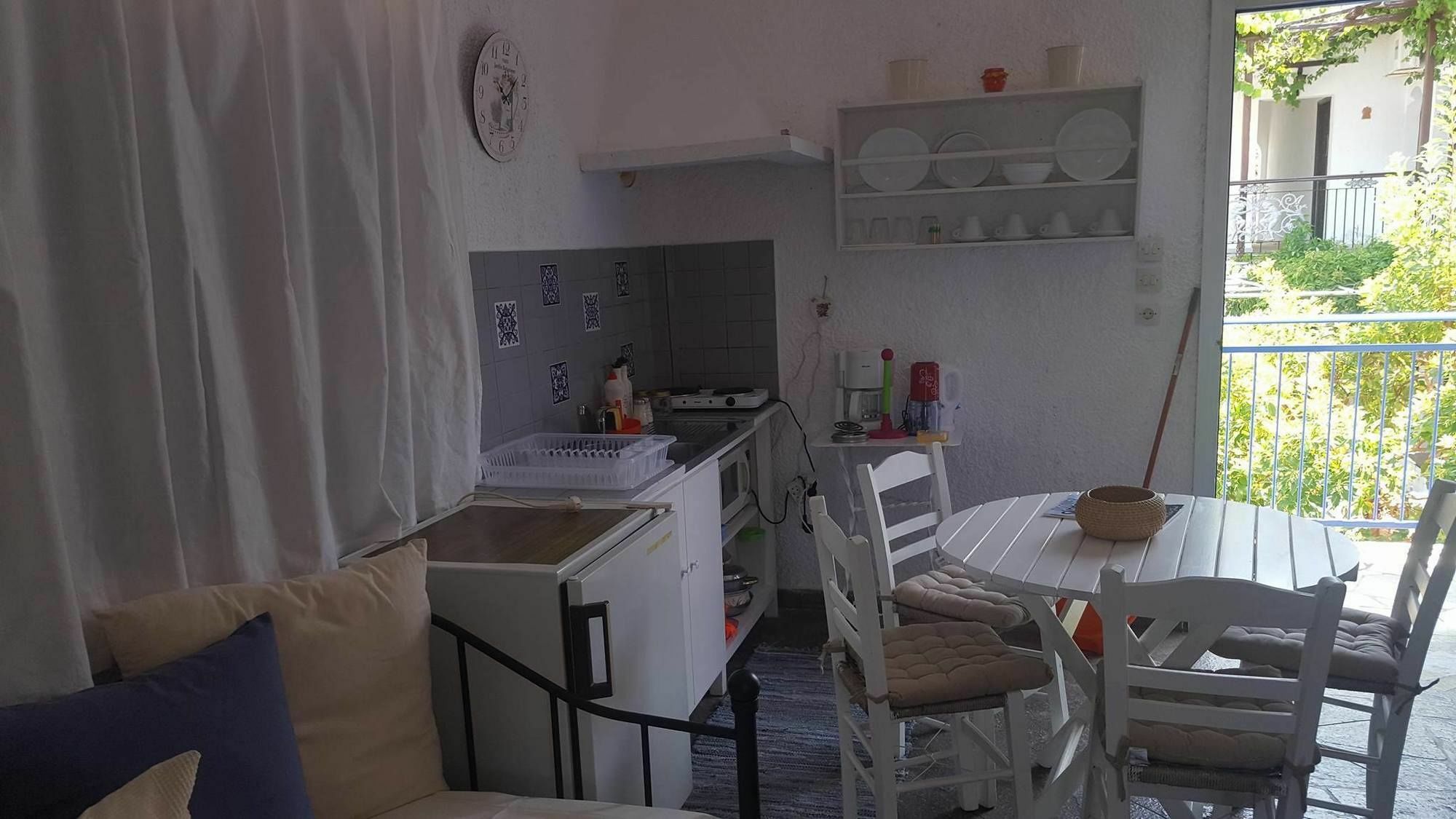 Mantos Rooms 1 Neo Klima Exterior photo