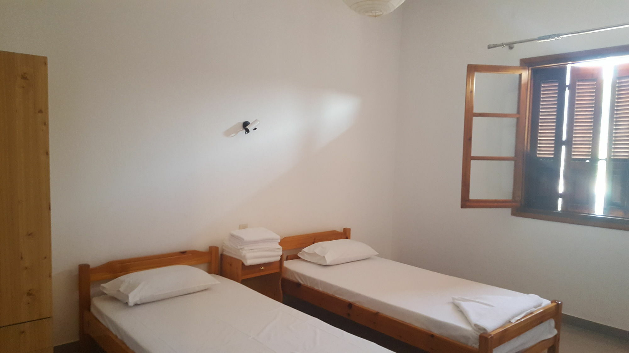 Mantos Rooms 1 Neo Klima Exterior photo